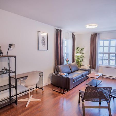 Appartements Victoria La Baie Luaran gambar
