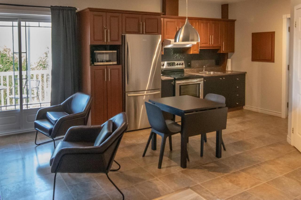 Appartements Victoria La Baie Luaran gambar