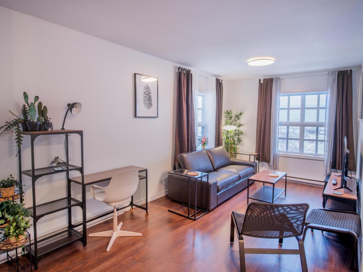 Appartements Victoria La Baie Luaran gambar