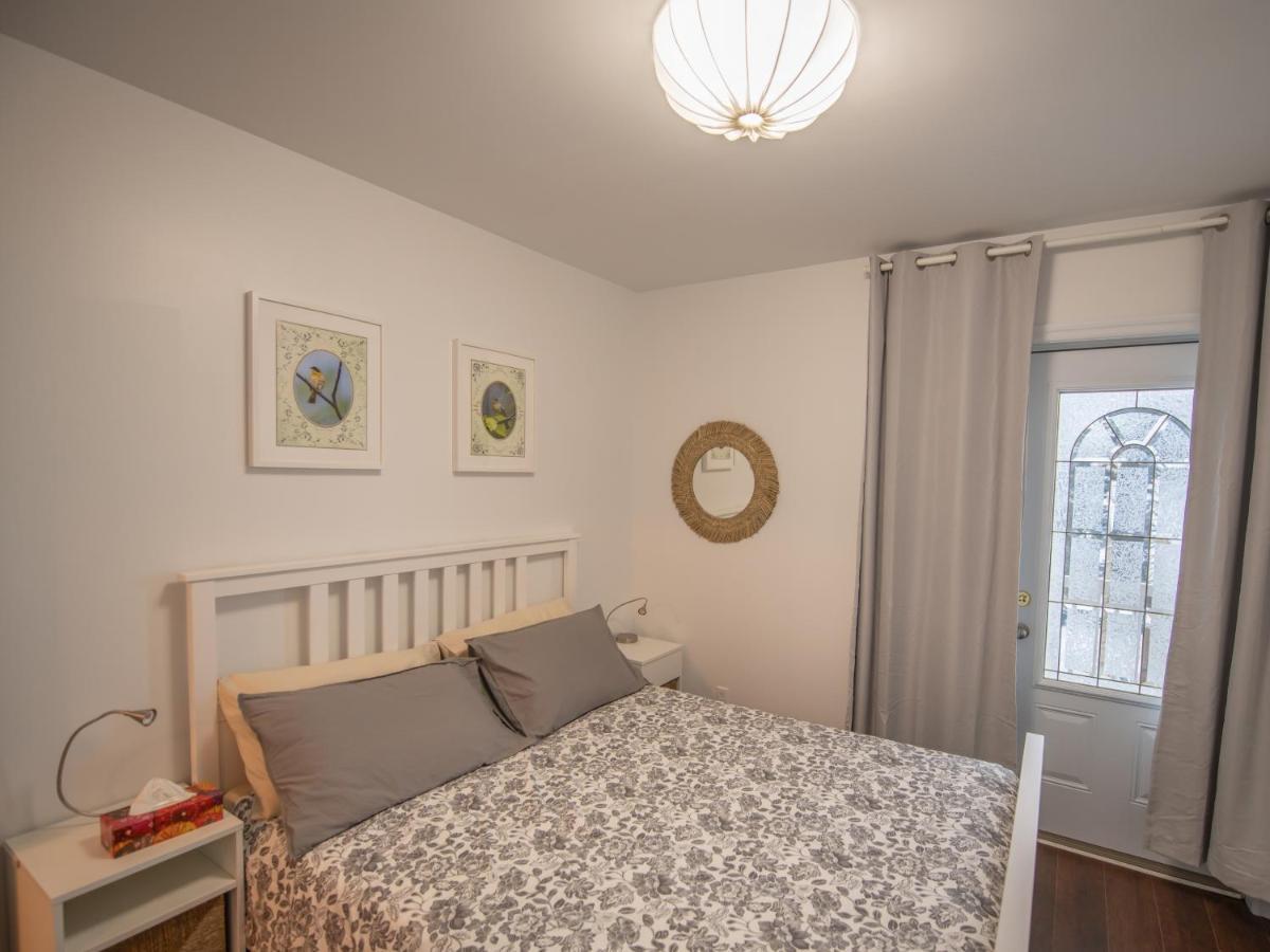 Appartements Victoria La Baie Luaran gambar